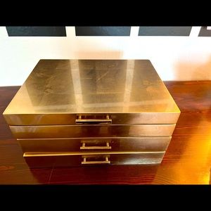 Excellent condition-like new. Mid century West elm Jewelry box. Barely used.